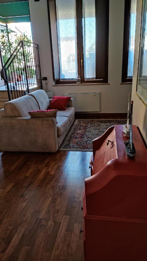 Apartamento Casa Elisabetta Peschiera del Garda Exterior foto