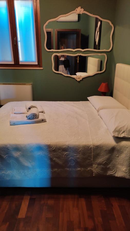 Apartamento Casa Elisabetta Peschiera del Garda Exterior foto