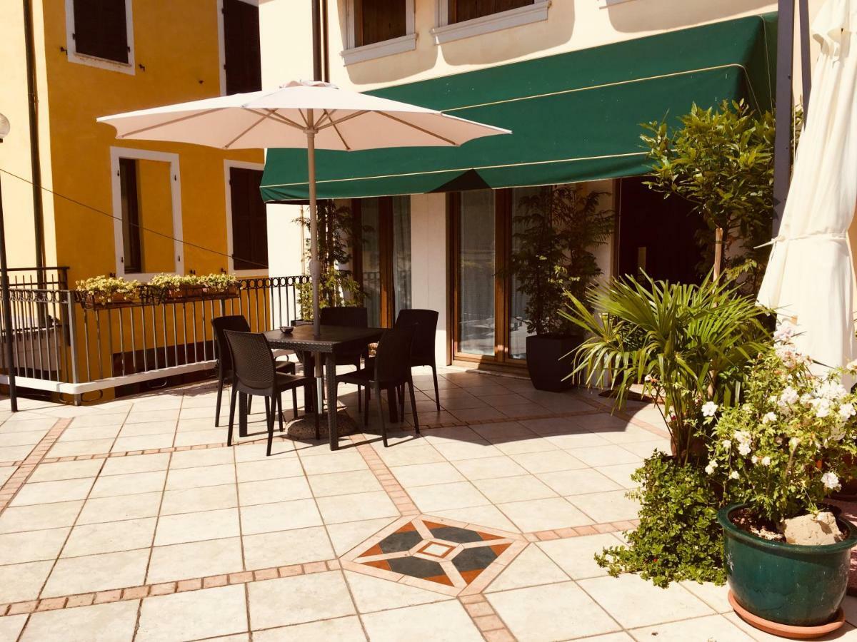 Apartamento Casa Elisabetta Peschiera del Garda Exterior foto